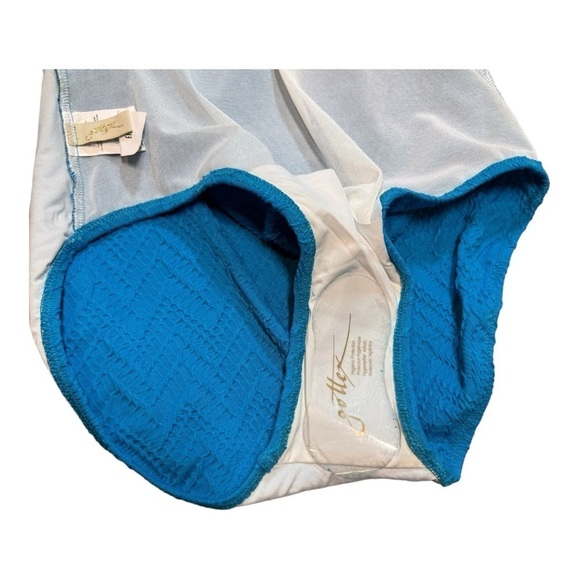 Gottex Day Dream Square Neck One Piece NWOT - Picture 4 of 8